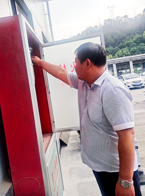 d0d3b9f412d5c5c09100342901d0a08.jpg d0d3b9f412d5c5c09100342901d0a08.jpg